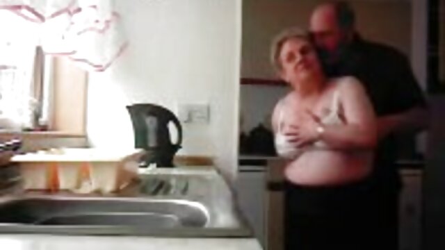 HD : Tik skaista, blondīne, svingera sieva, izklaidējas ar seksu ar melnu svingeri, sasodīts Cool porno filmas