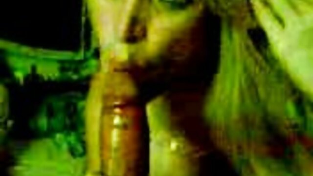 Pārsteidzošs :   Karstā porno 