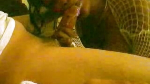 HD :  Latina ar nokarenām krūtīm dižojas Cool porno filmas 